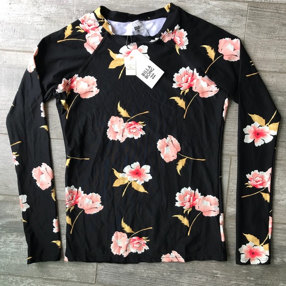 ๐ฅ๐ฅBILLABONG - FLORAL DAWN LS RASHGAURD๐ฅ๐ฅ - Picture 2 of 4